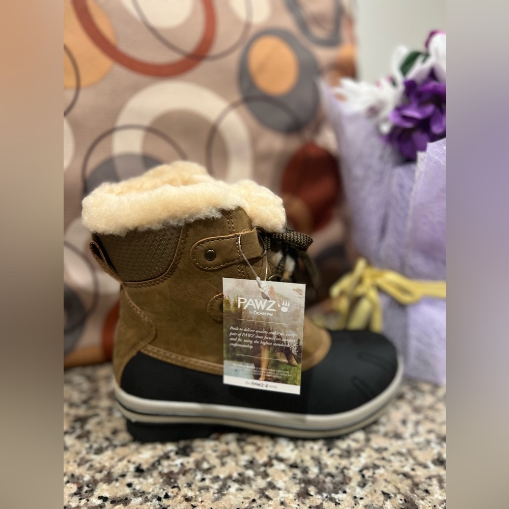 Bearpaw Womens Gina Almond Toe Ankle Cold Weather Boots